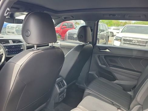 Used 2023 Volkswagen Tiguan SE R-Line FWD image 26