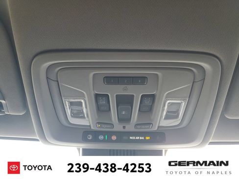 Used 2022 Chevrolet Silverado 1500 LTZ AWD/4WD image 35