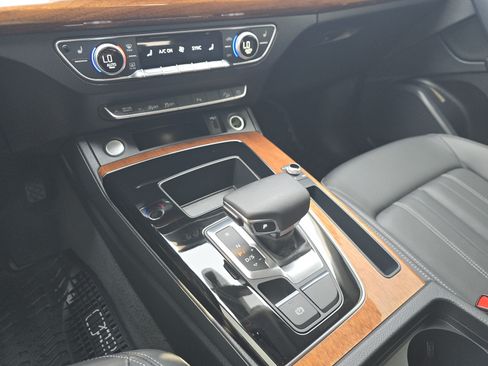 Certified 2023 Audi Q5 2.0T Premium AWD/4WD image 23