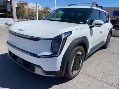 Used 2024 Kia EV9 Wind