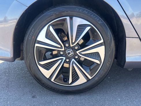Used 2016 Honda Civic EX-L image 29