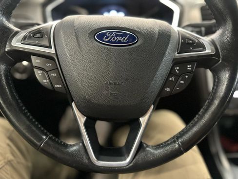 Used 2017 Ford Fusion Titanium FWD image 18