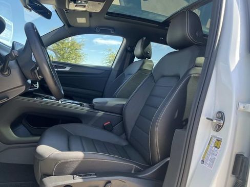 New 2026 Volkswagen Atlas Cross Sport SEL AWD/4WD image 11