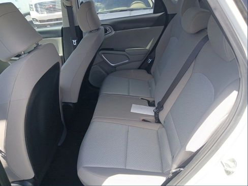 Used 2021 Kia Soul LX FWD image 10
