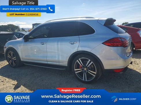 Used 2012 Porsche Cayenne Turbo AWD/4WD image 3