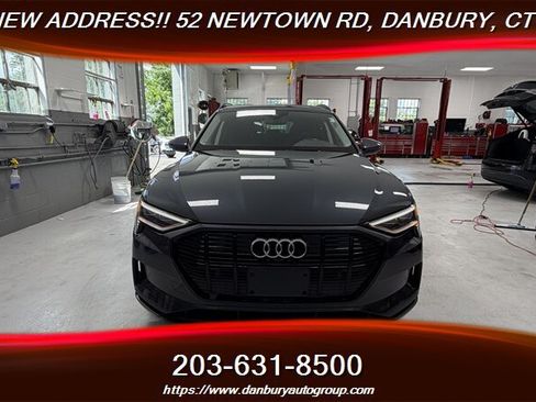 Used 2021 Audi e-tron Premium w/ Convenience Plus Package AWD/4WD image 8