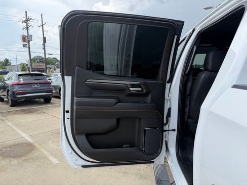 Used 2023 GMC Sierra 1500 AT4 w/ AT4 Premium Package AWD/4WD image 24
