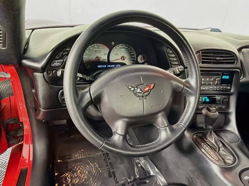 Used 1999 Chevrolet Corvette Convertible w/ Memory Pkg RWD image 11