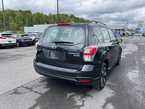 Used 2017 Subaru Forester 2.5i w/ Alloy Wheel Package AWD/4WD image 5