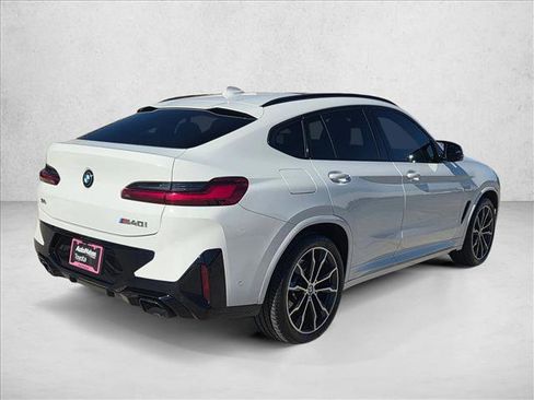 Used 2022 BMW X4 M40i w/ Premium Package image 5