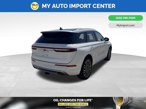 Used 2022 Lincoln Corsair Reserve w/ Sport Package AWD/4WD image 7