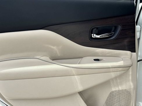 Certified 2019 Nissan Murano Platinum FWD image 14