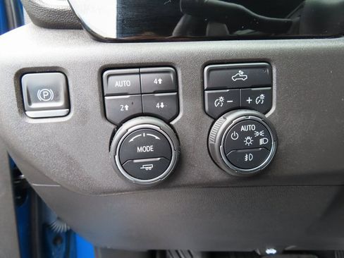 Certified 2022 Chevrolet Silverado 1500 LT Trail Boss w/ Protection Package image 19