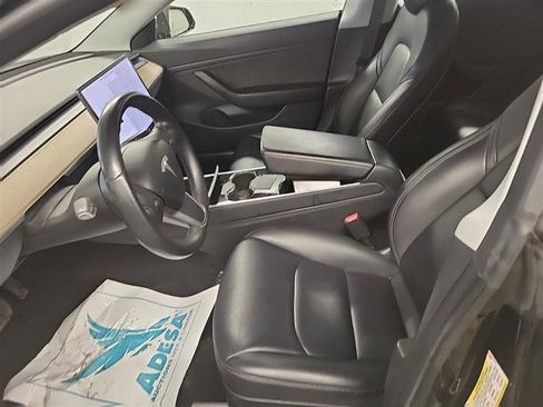 Used 2018 Tesla Model 3 Long Range image 7