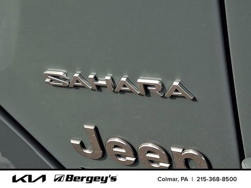Used 2024 Jeep Wrangler Sahara image 31