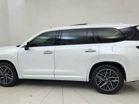 Used 2025 Lexus TX 350 AWD w/ Technology Package image 4