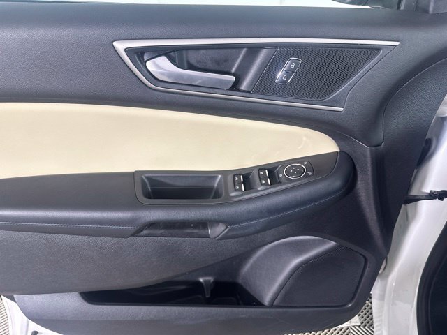 Used 2021 Ford Edge SEL w/ Convenience Package AWD/4WD image 11