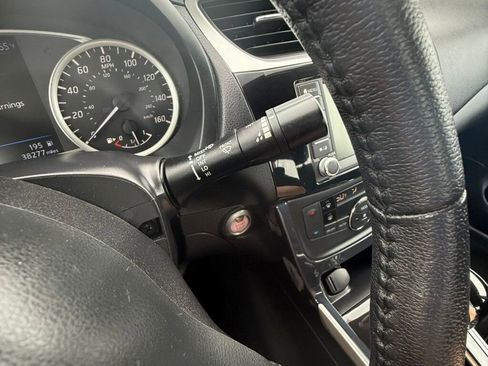 Used 2019 Nissan Sentra SR w/ Exterior Package FWD image 25