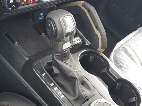 New 2025 Ford Bronco Badlands image 23