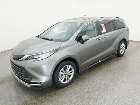 New 2026 Toyota Sienna Limited image 44