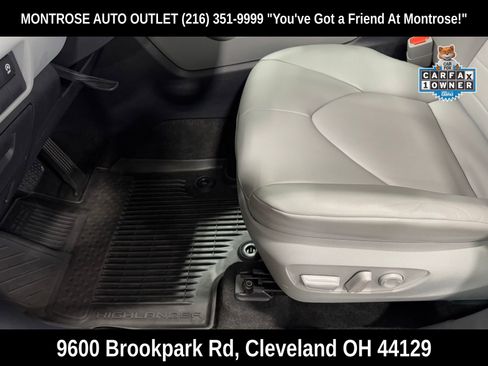 Used 2023 Toyota Highlander XLE image 15