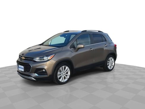 Certified 2020 Chevrolet Trax Premier image 4