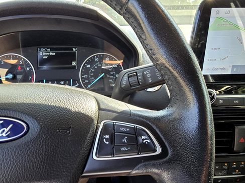 Used 2020 Ford EcoSport Titanium image 18