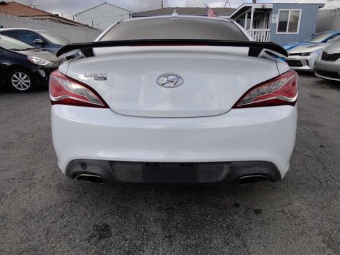 Used 2016 Hyundai Genesis 3.8 RWD image 7