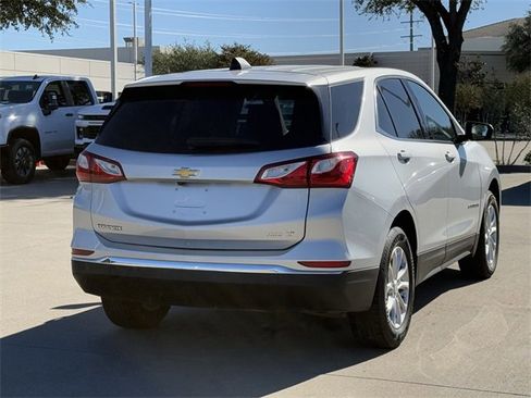 Used 2020 Chevrolet Equinox LT image 4