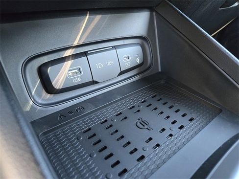 New 2026 Hyundai Venue SEL image 17