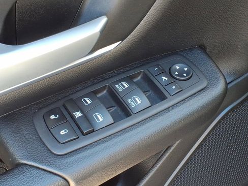 Used 2023 RAM 1500 Big Horn image 15