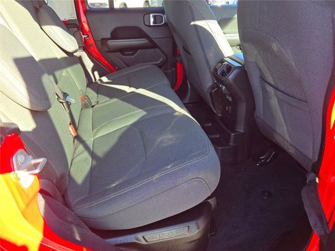 Used 2024 Jeep Wrangler Sahara w/ Technology Group image 11