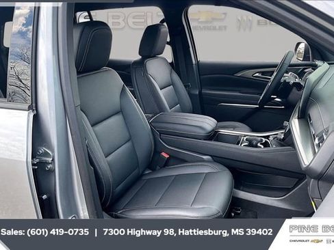 New 2026 Chevrolet Traverse LT w/ Driver Confidence Package image 6