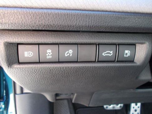 Used 2026 Toyota Camry SE image 18