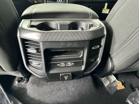 New 2026 RAM 1500 Big Horn AWD/4WD image 17