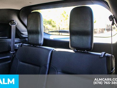 Used 2024 Mitsubishi Outlander SE image 19