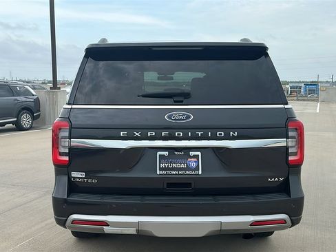 Used 2024 Ford Expedition Max Limited RWD image 12