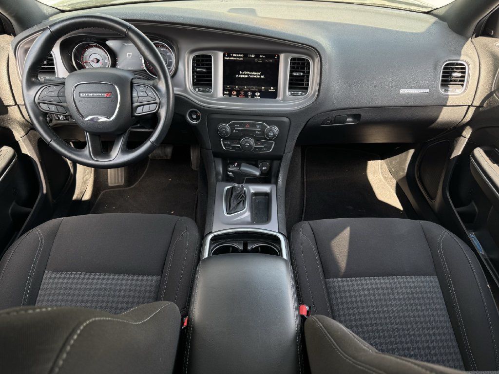 Used 2023 Dodge Charger SXT RWD image 10