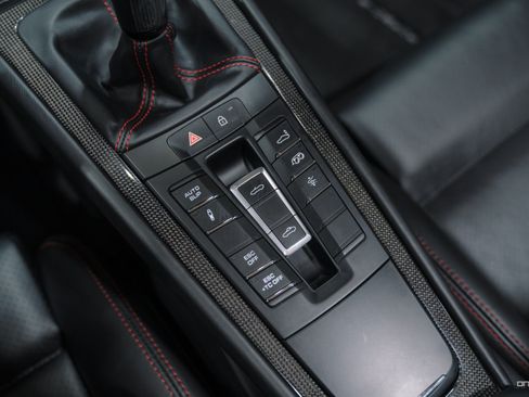Used 2019 Porsche 911 Speedster RWD image 47