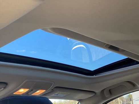 Used 2018 MAZDA CX-9 Touring w/ Touring Premium Package image 23