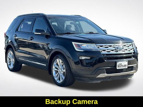 Used 2018 Ford Explorer XLT w/ Equipment Group 202A FWD image 13