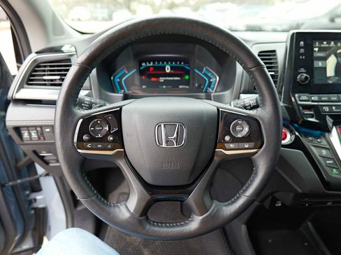 Used 2023 Honda Odyssey Elite image 12