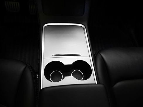 Used 2022 Tesla Model Y Performance AWD/4WD image 35