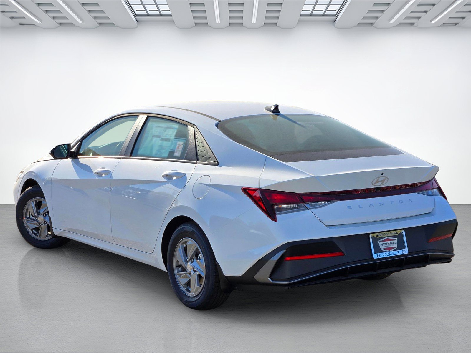 New 2026 Hyundai Elantra SE FWD image 5
