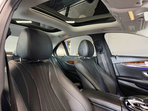 Used 2017 Mercedes-Benz E 300 4MATIC image 21