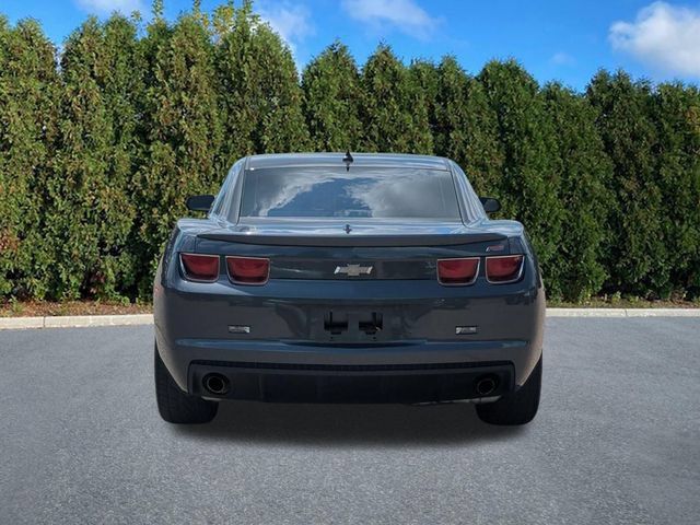 Used 2010 Chevrolet Camaro LT w/ RS Package RWD image 5