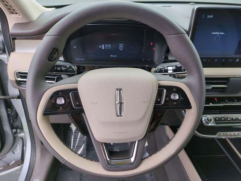 Certified 2024 Lincoln Corsair AWD w/ Equipment Group 101A image 18