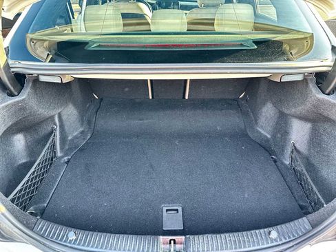 Used 2020 Mercedes-Benz C 300 Sedan image 17