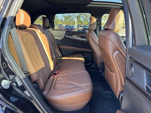 Used 2022 Lincoln Nautilus Reserve w/ Equipment Group 201A image 27