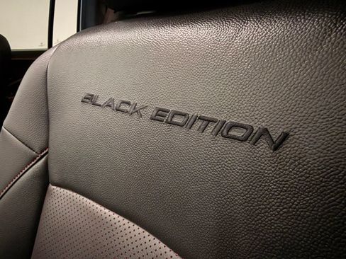 Used 2025 Honda Ridgeline Black Edition image 17